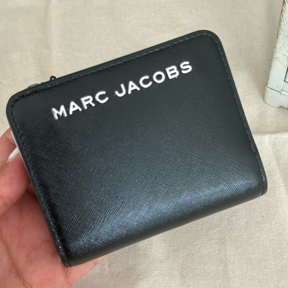 New Marc Jacobs trademarc mini compact Black & silver hardwear Wallet